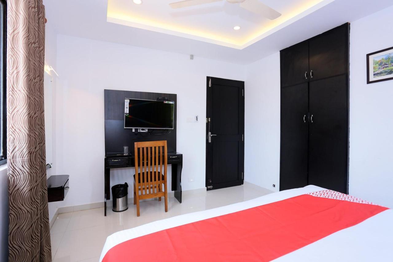 Capital O 61059 Green Life Hotel Kochi Exterior photo