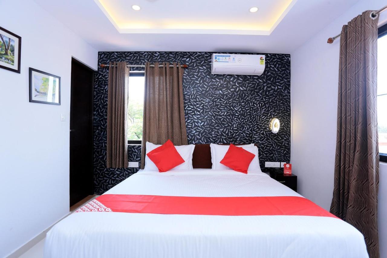 Capital O 61059 Green Life Hotel Kochi Exterior photo