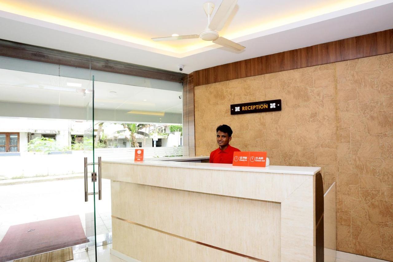 Capital O 61059 Green Life Hotel Kochi Exterior photo