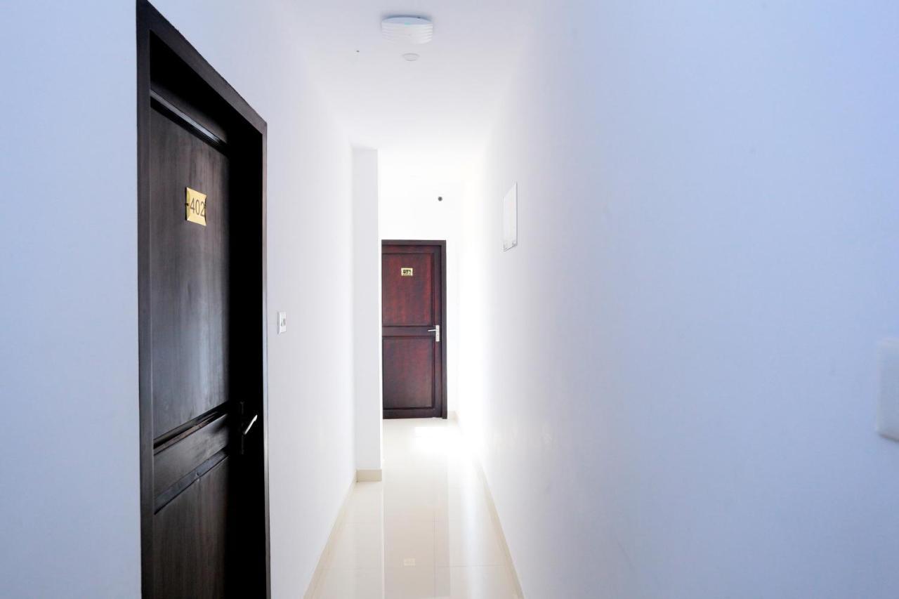 Capital O 61059 Green Life Hotel Kochi Exterior photo